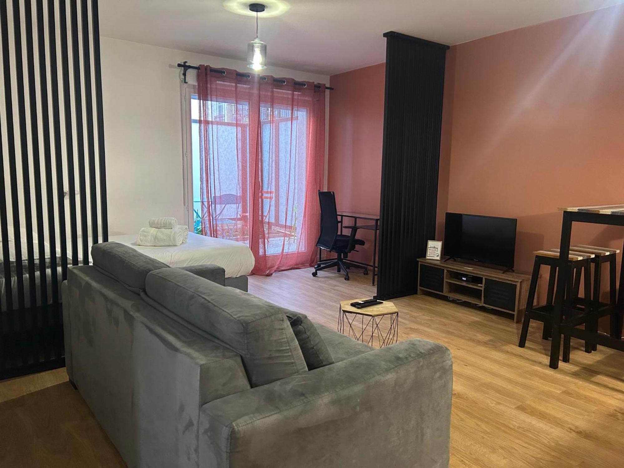 Studio Spacieux 4 Personnes Avec Terrasse Privee & Bureau - Gare A 4Min, Paris En 30Min Villiers-sur-Marne Exteriör bild